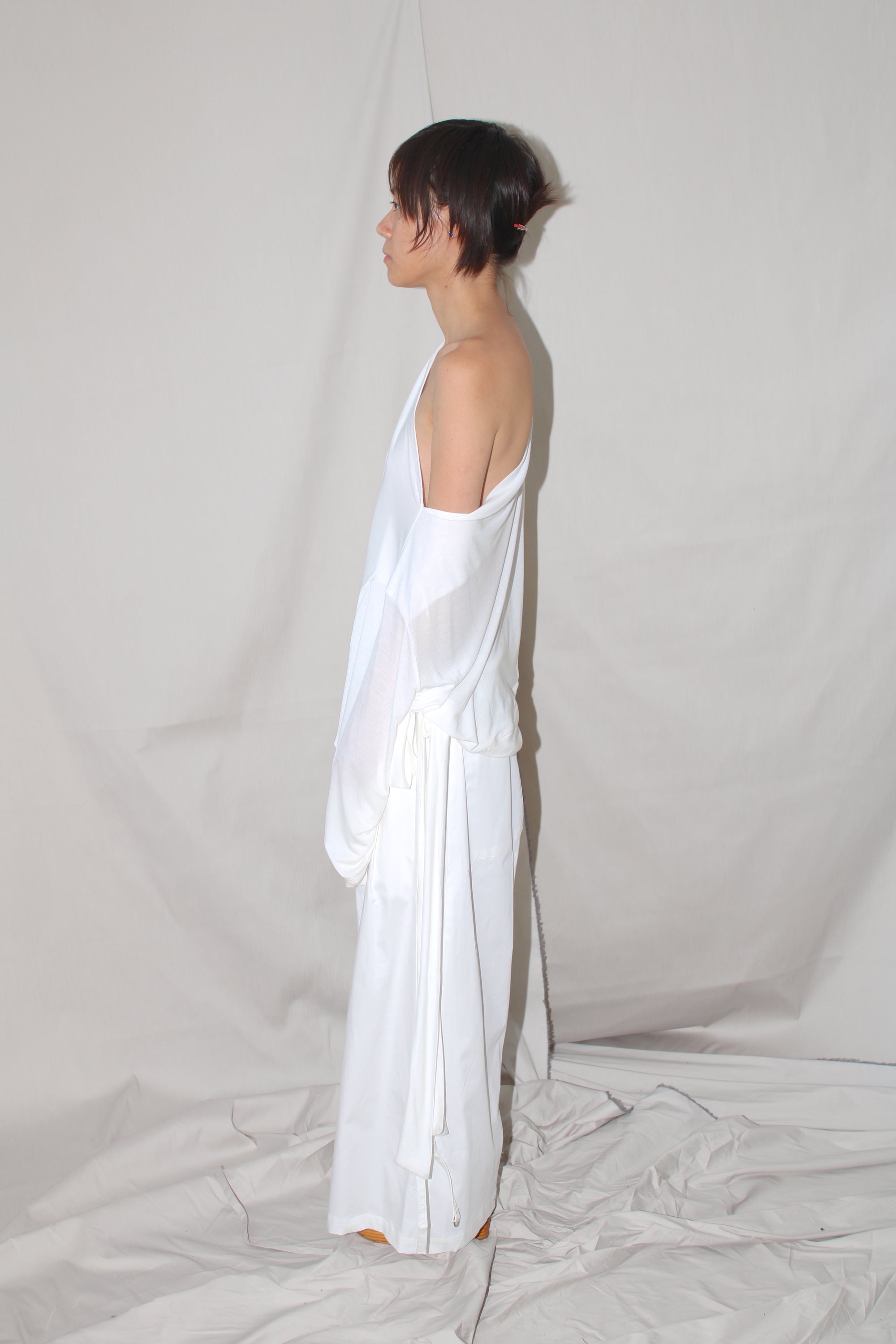 Pleated Pants With An Adjustable Hem Strap- White