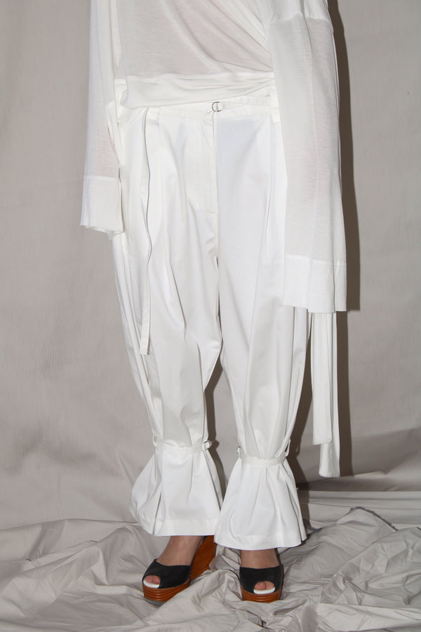 Pleated Pants With An Adjustable Hem Strap- White