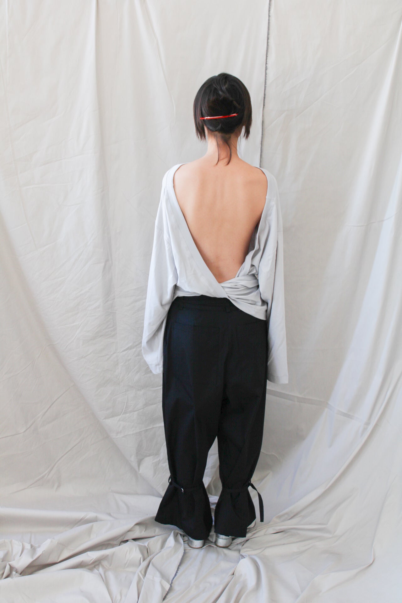 Pleated Pants With An Adjustable Hem Strap- Black