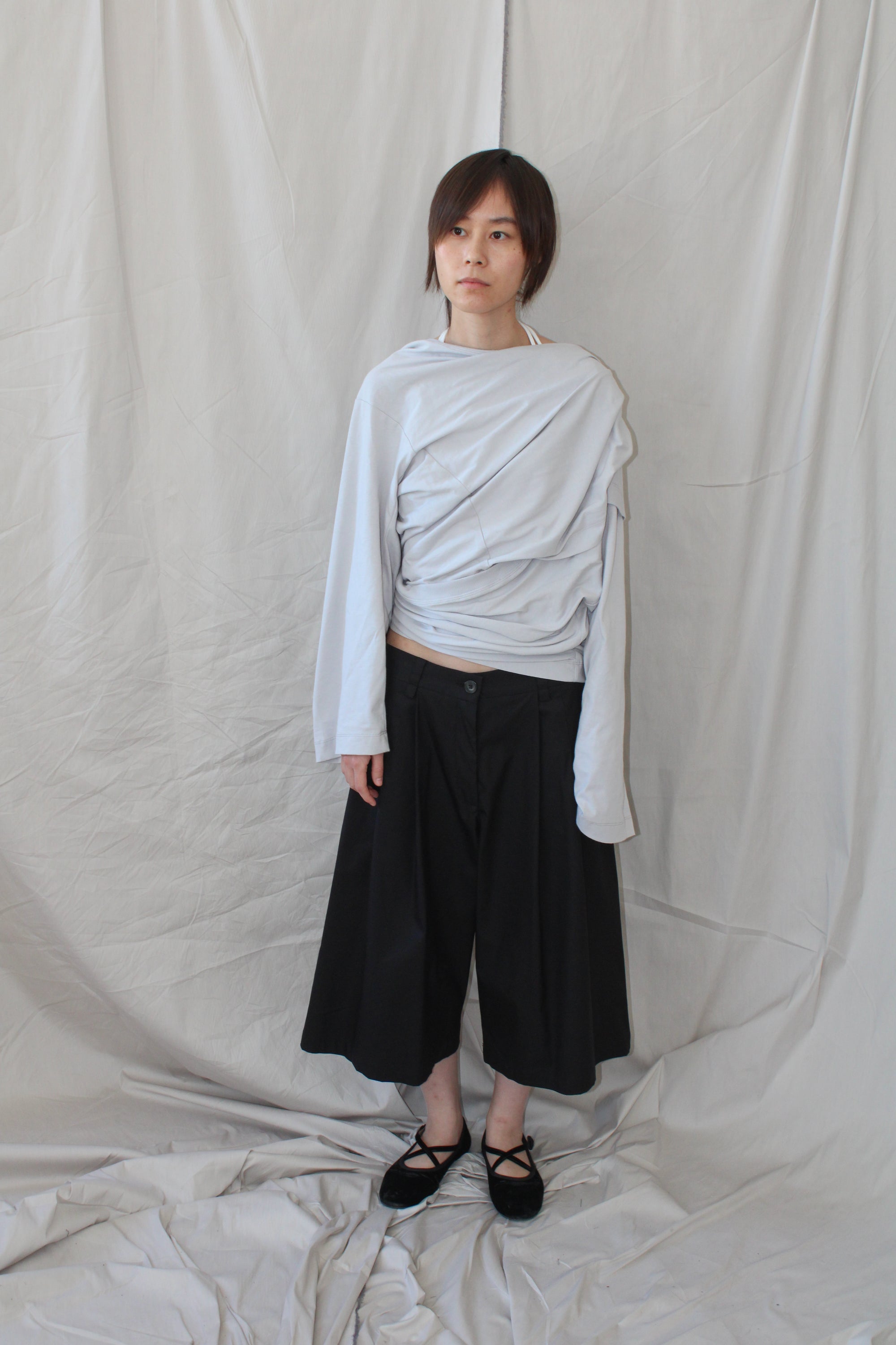 Wide tailored bermuda- Black