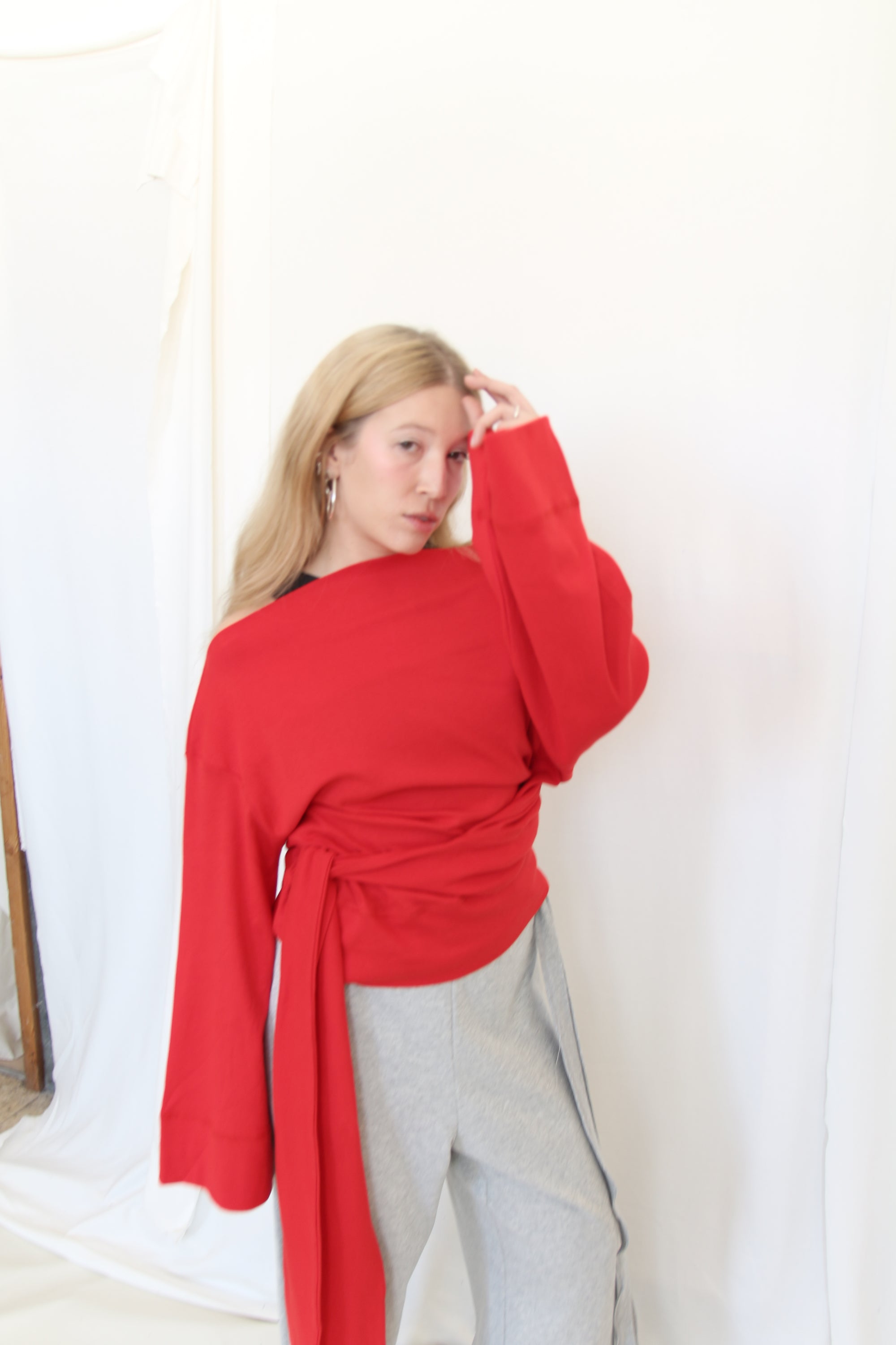 Upside down wrap sweatshirt- Red