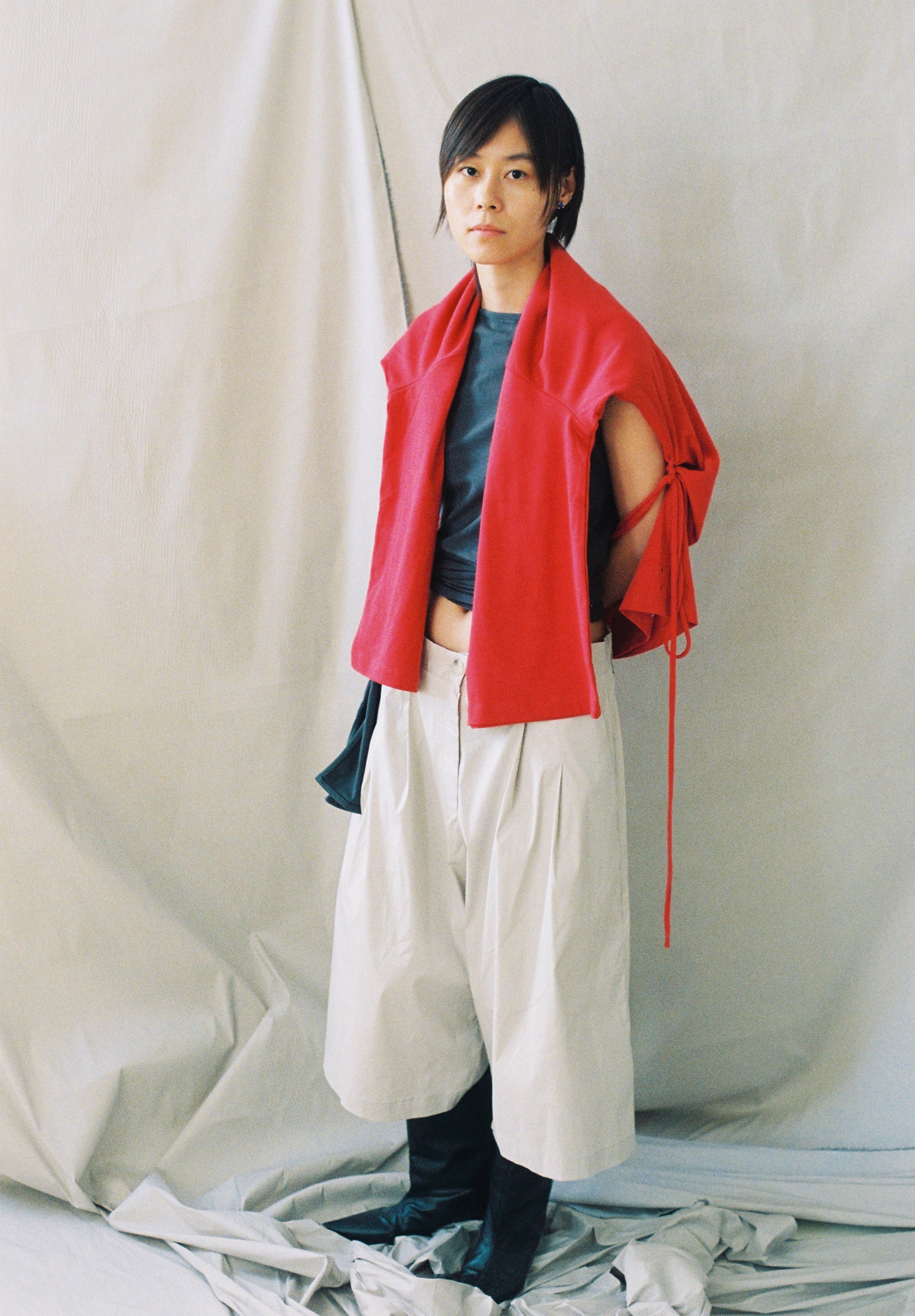 Wide tailored bermuda- Gray