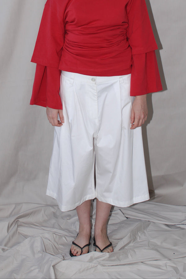 Wide tailored bermuda- White